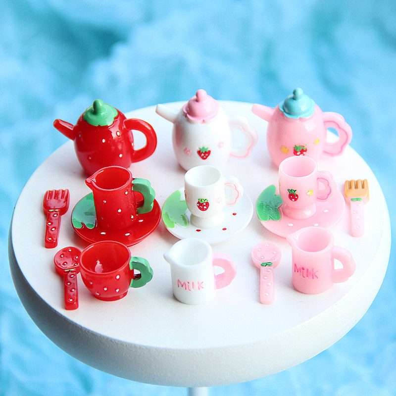 Gardening Tools Gift Set - ピンクティーセットミニチュア置物カッププレートティーポットナイフフォーク模擬モデル家の装飾妖精の庭の装飾 DIY アクセサリー