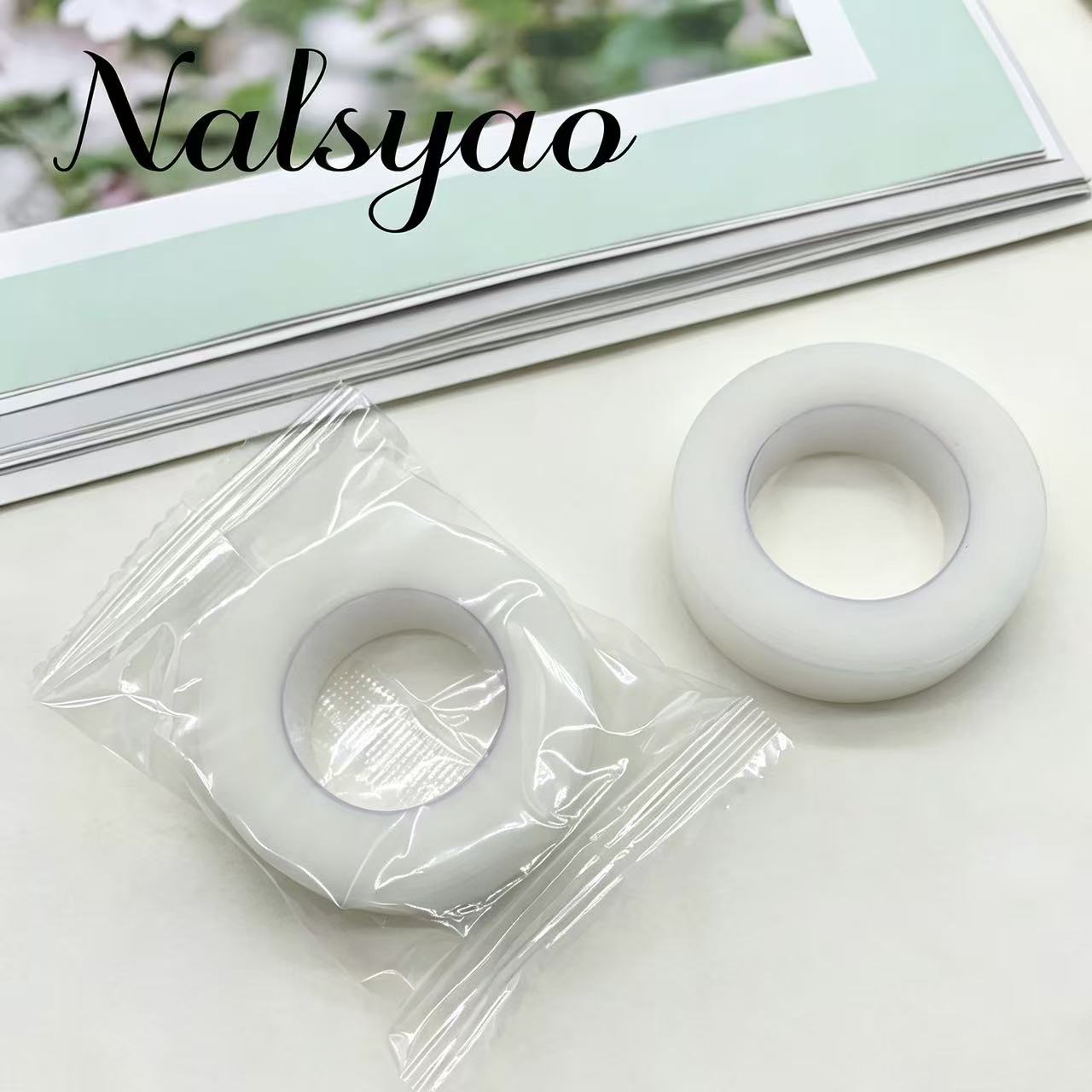 テープPE接着剤3/5ロールまつげエクステンションツールアイ - Grafting Tape のレビューと価格
